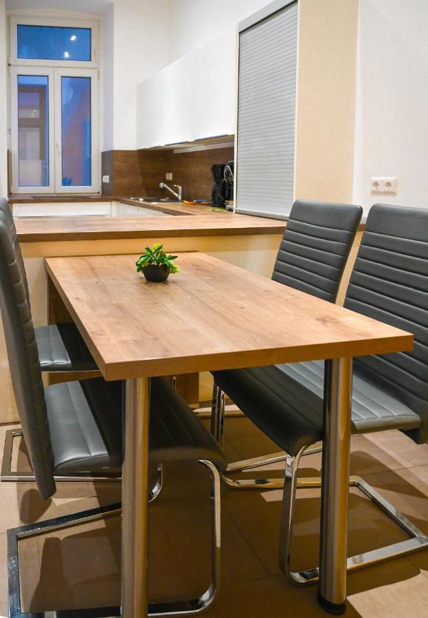 Modern Apartment Wiener Stadthalle Zewnętrze zdjęcie